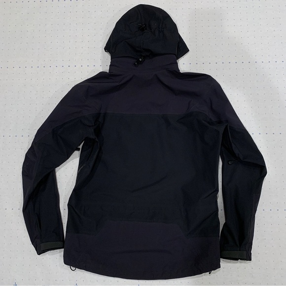 Vintage Arc’Teryx Goretex Theta AR Jacket - Picture 2 of 14